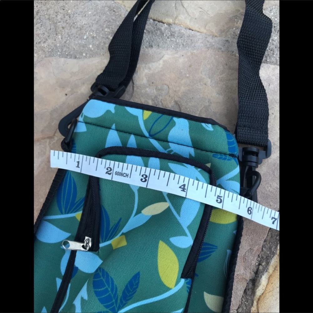 SOLD OUT.        Neoprene Water Bottle & Phone Holder Blue Green Birds Print New - Picture 13 of 16
